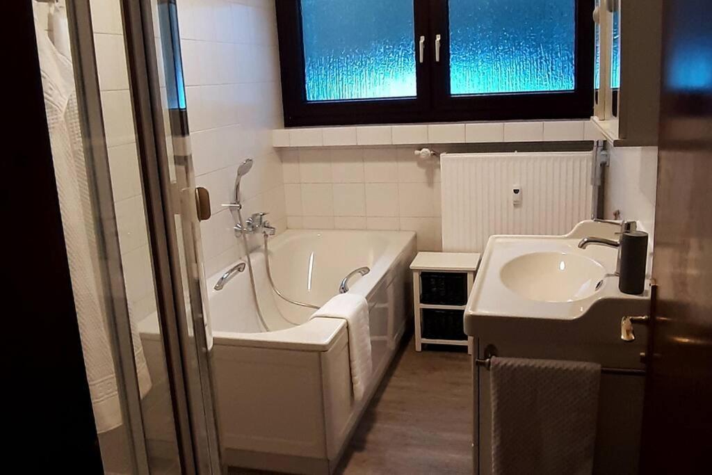 Ferienwohnung zur dicken Berta Wolfegg Exterior foto