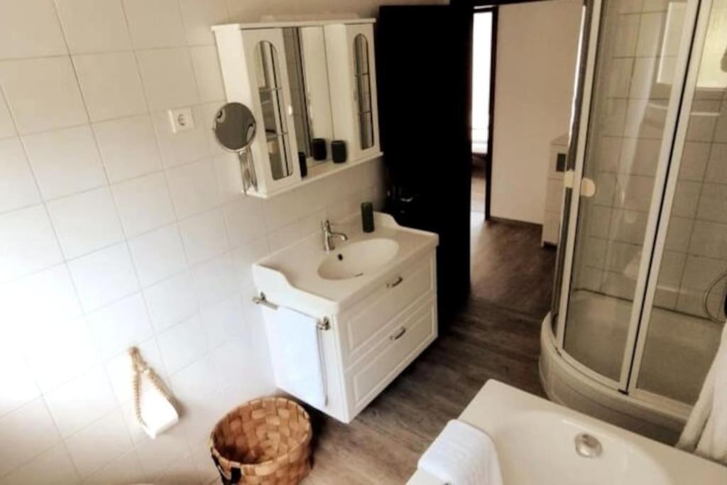 Ferienwohnung zur dicken Berta Wolfegg Exterior foto